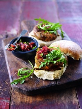 Chilli veggie burger with sun-dried tomatoes and spicy red onion relish