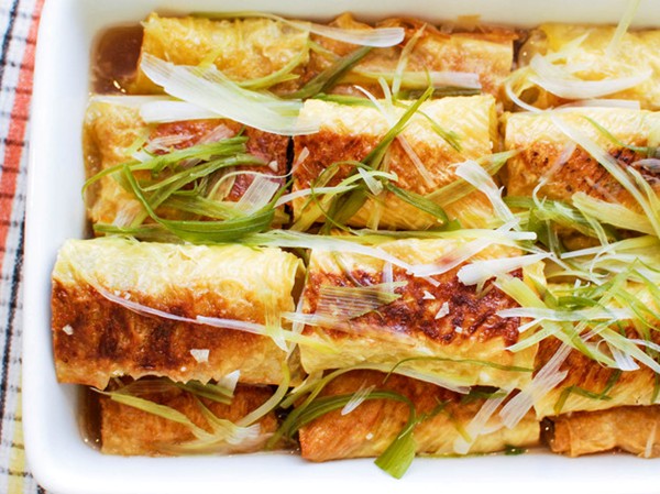 Chinese bean curd rolls stuffed with pork, mushroom, and ginger