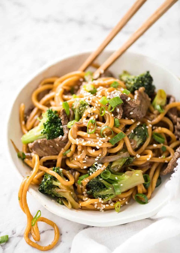 Chinese beef and broccoli noodles