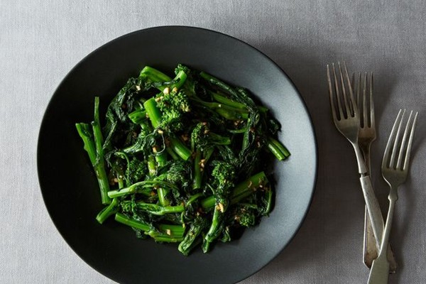 Chinese broccoli salad with sesame Sriracha dressing