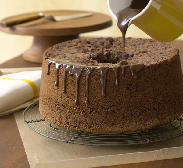Chinese five-spice chocolate chiffon cake