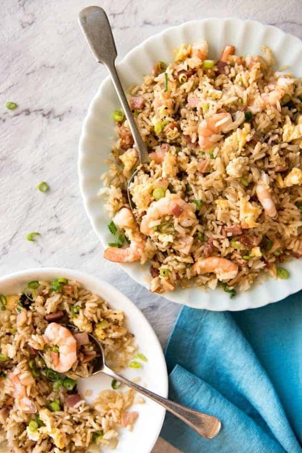 Chinese fried rice with shrimp/prawns