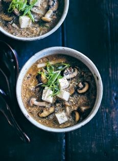 Chinese hot-and-sour mushroom soup