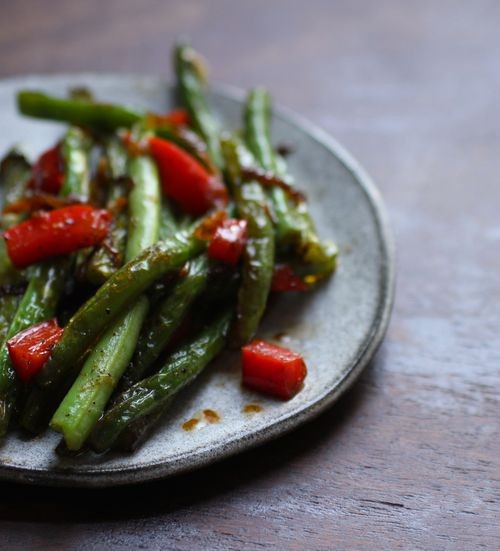 Chinese long beans with cracked black pepper