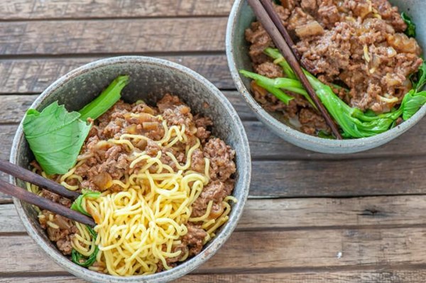 Chinese noodle not-Bolognese