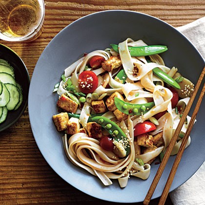 Chinese noodle salad with sesame dressing