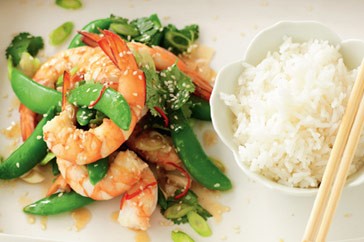 Chinese steamed prawns with sugar snap peas