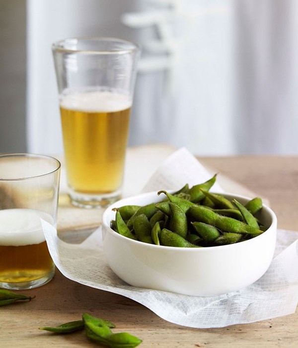 Chinese-style edamame (Yan shui maodou)