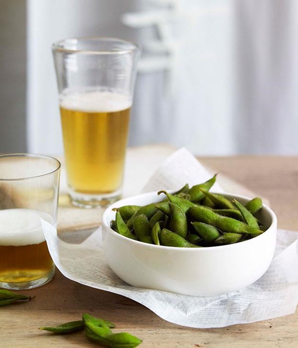Chinese-style edamame (Yan shui maodou)