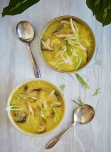 Chinese-style shiitake and sweetcorn soup
