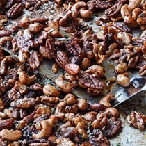 Chipotle & rosemary roasted nuts