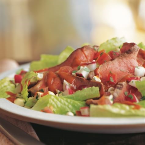 Chipotle beef & corn salad
