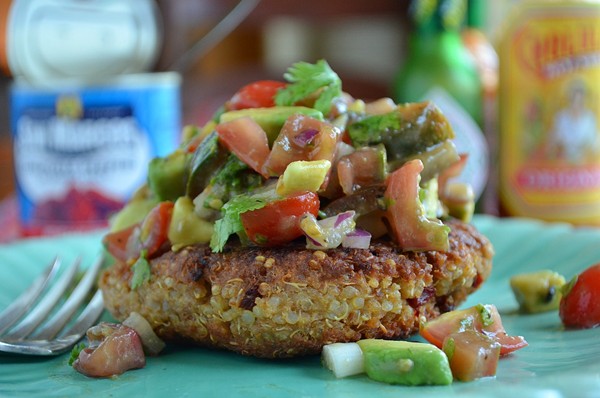 Chipotle quinoa burgers with tomato-avocado salsa
