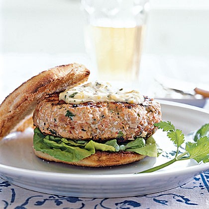 Chipotle salmon burgers
