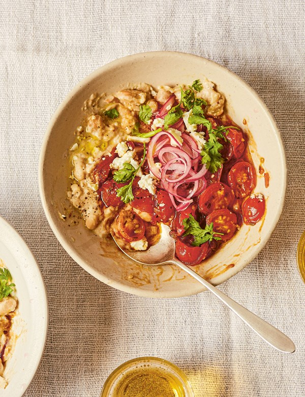 Chipotle tomatoes with white beans and feta