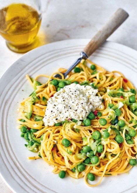 Chitarra with courgettes, peas and lemon ricotta