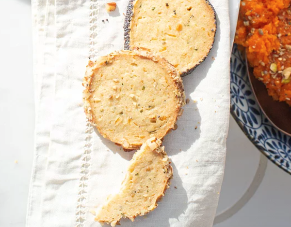 Chive cheese crackers