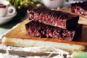 Choc-cherry tart
