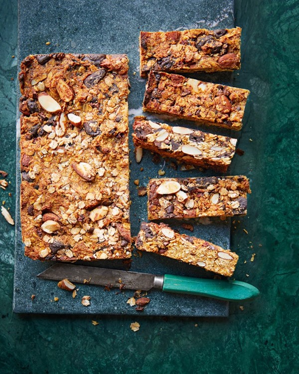 Choc chip and almond oat bars