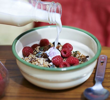 Choc chunk & high-fruit granola