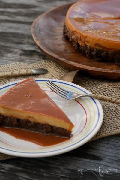 Chocoflan (impossible cake)