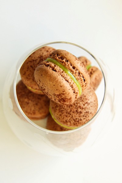 Chocolate & avocado macarons 