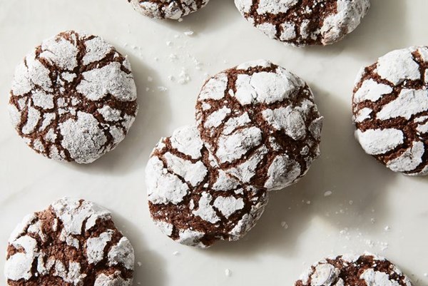Chocolate & chipotle crinkle cookies 