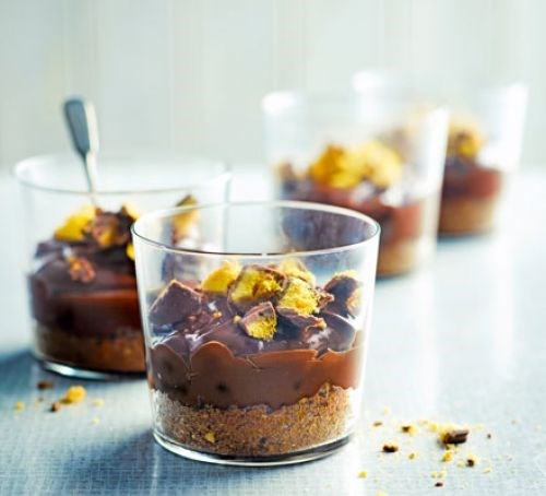 Chocolate & ginger honeycomb cheesecakes
