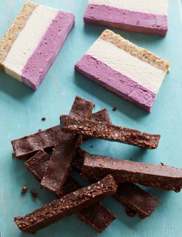 Chocolate & goji berry bars