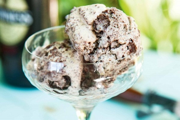 Chocolate & Guinness cake ice cream