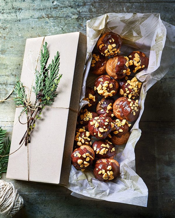 Chocolate & honeycomb choux buns