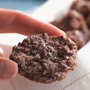 Chocolate & pecan macaroons