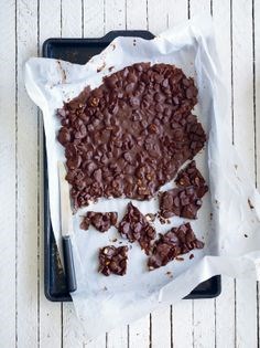 Chocolate almond ginger bark