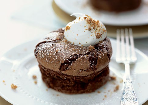Chocolate-amaretti tortes
