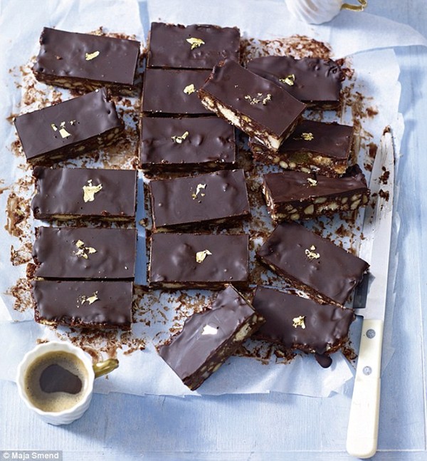 Chocolate and amaretti bars