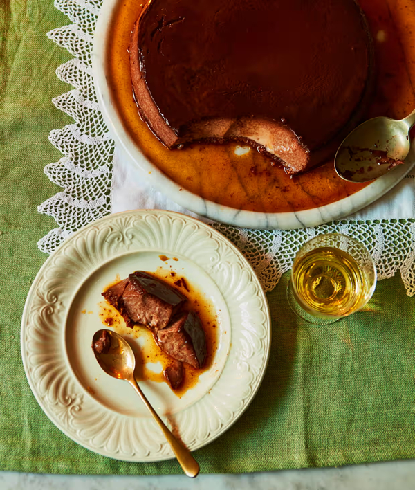Chocolate and amaretti set pudding (Bonet)