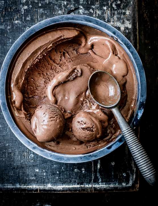 Chocolate and black pepper gelato