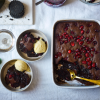 Chocolate and cranberry melting middle pudding