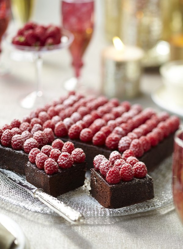 Chocolate and fresh raspberry cake