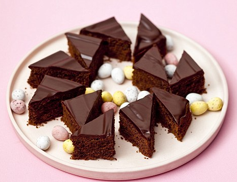Chocolate and mint traybake