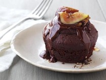 Chocolate and olive oil fig cakes