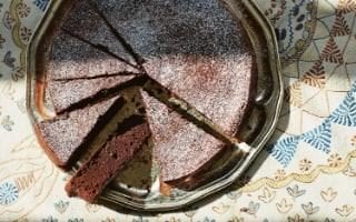 Chocolate and pistachio torte