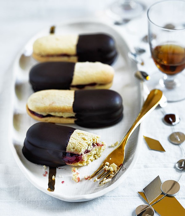 Chocolate and raspberry sponge fingers