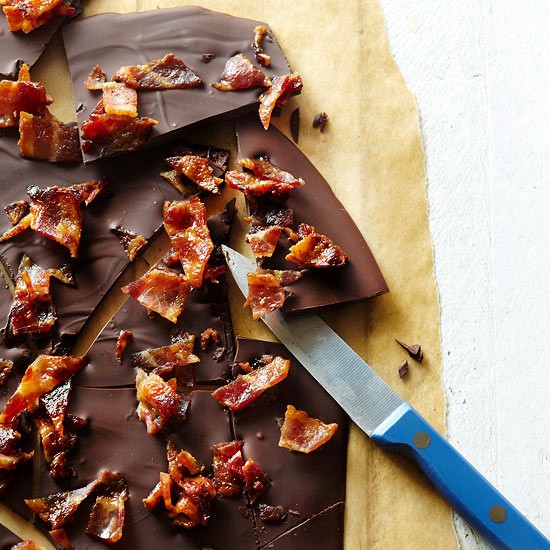 Chocolate bacon bark