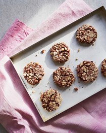 Chocolate, banana and pecan cookies