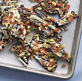 Chocolate bark with ginger and pistachios