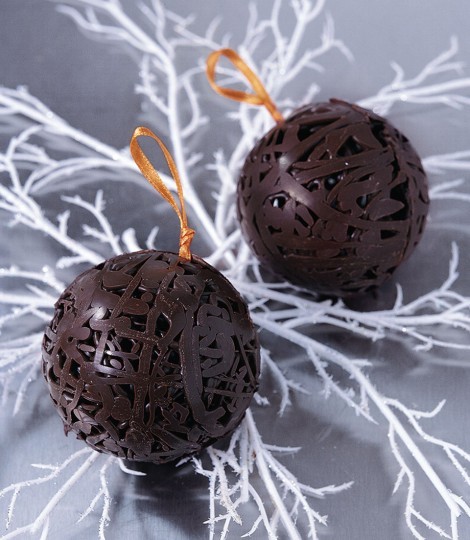 Chocolate baubles