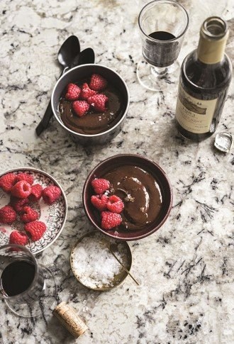 Chocolate-brandy sabayon (Sabayón de chocolate)