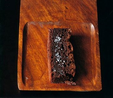 Chocolate cake with olive oil and salt (Gateau au chocolat à la fleur de sel et huile d'olive)