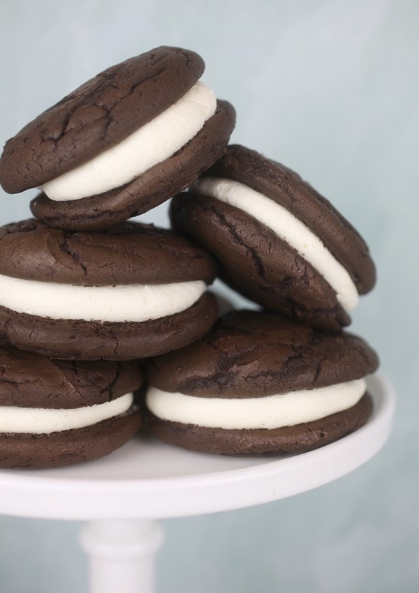 Chocolate cakewiches with marshmallow filling
